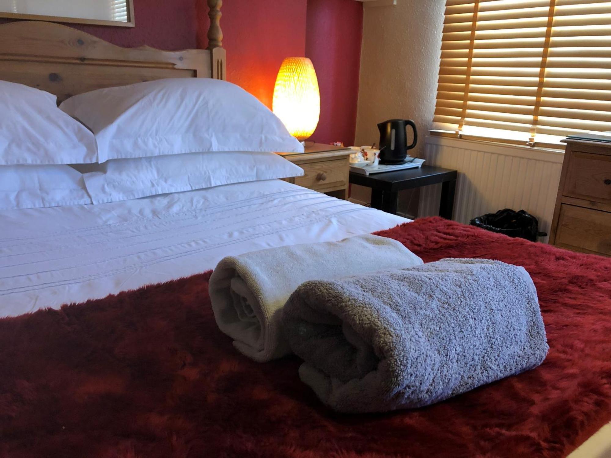 Hotel The Ship Chelmsford Habitación foto